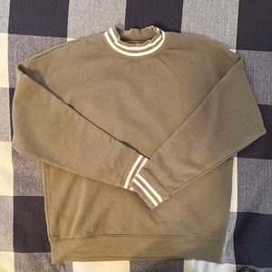 Women’s sweatshirt